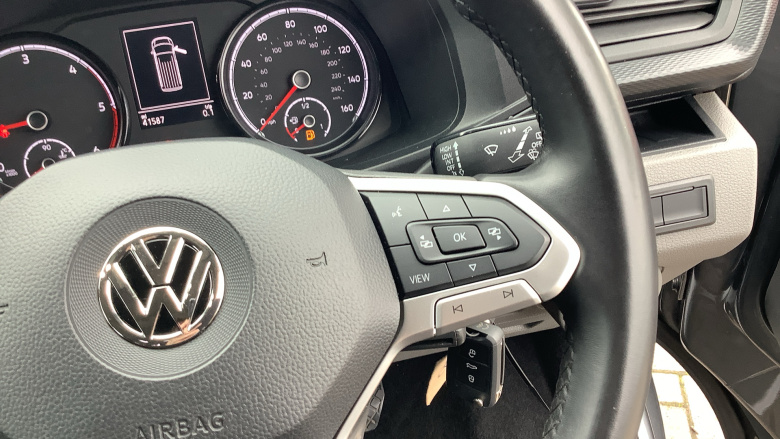 Volkswagen Transporter Shuttle T32 Swb Diesel 2.0 TDI 110PS SE Minibus